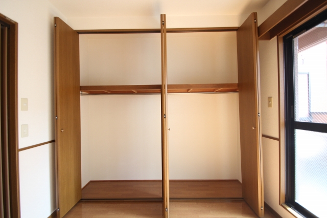 収納　写真は別号室です。
