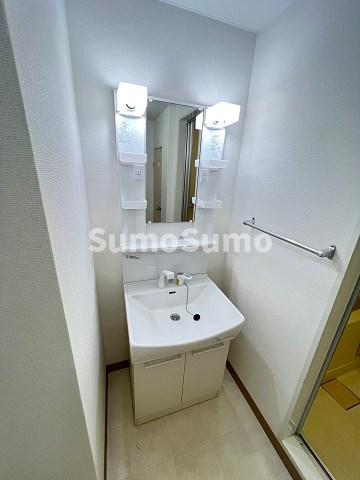 洗面設備　広い洗面スペース