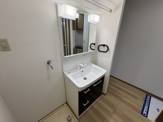 洗面設備　※別部屋の写真です