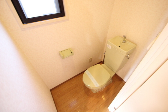 トイレ　※別部屋の写真です