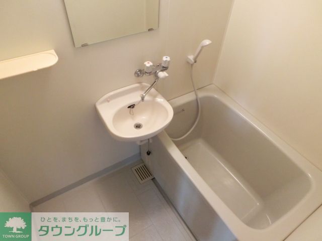 バス・シャワールーム　お問合せはタウンハウジングまで！※現地待合わせ相談可能