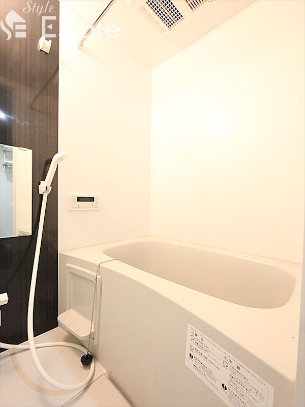 バス・シャワールーム　バスルーム