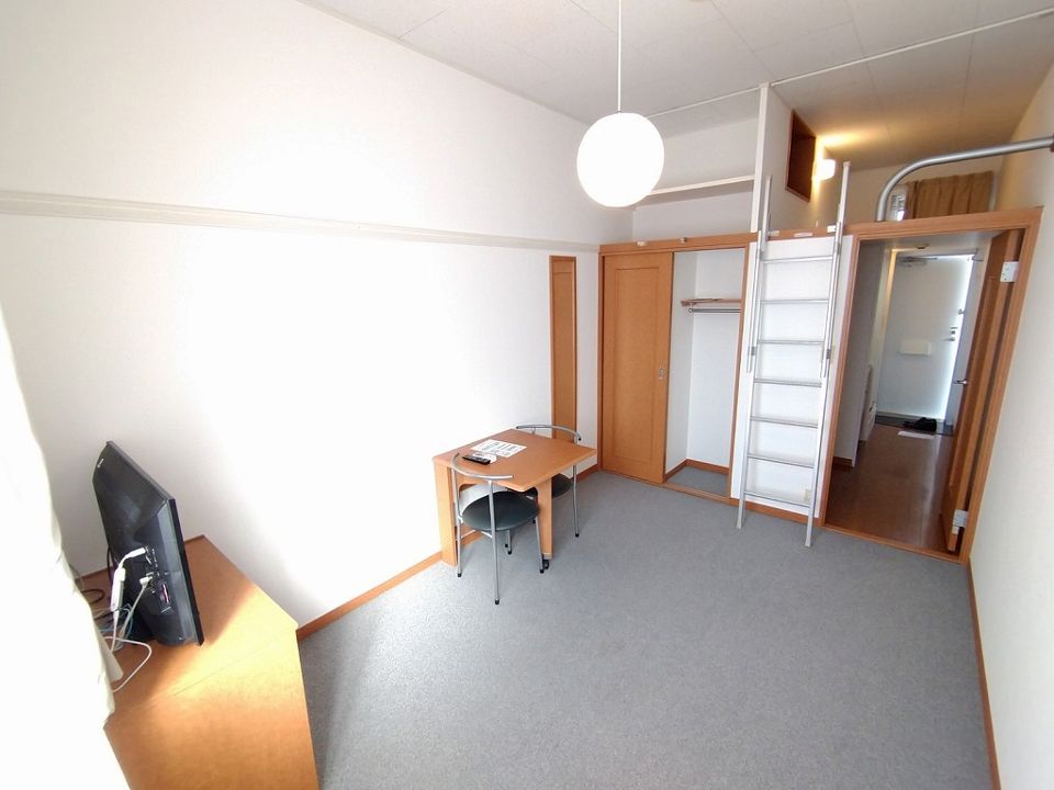 その他　現況優先(１階はフローリング仕様)