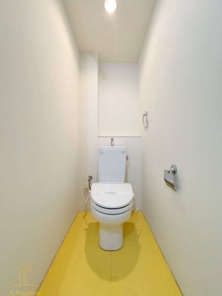 トイレ　ガレット南森町