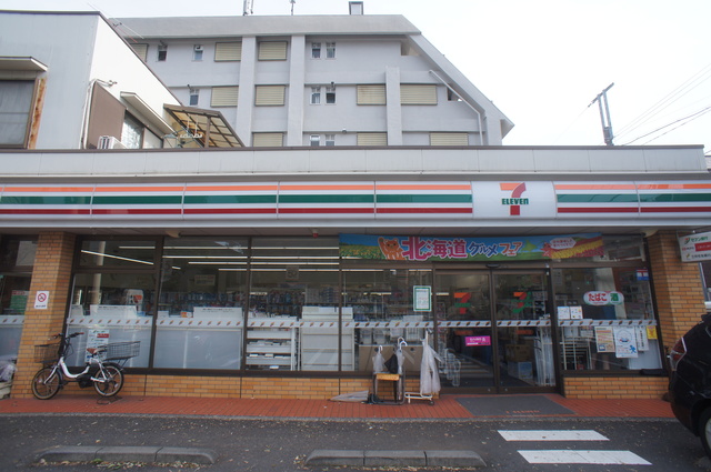 コンビニ　セブンイレブン世田谷赤堤2丁目店（コンビニ）まで597m