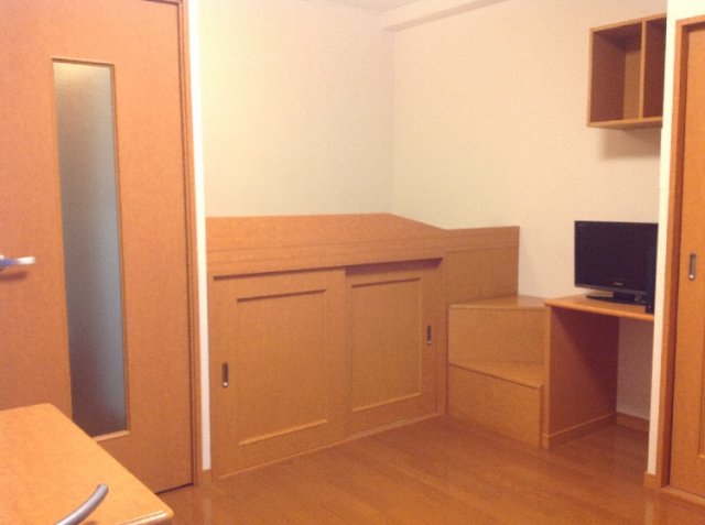 居室・リビング　家具・家電付き