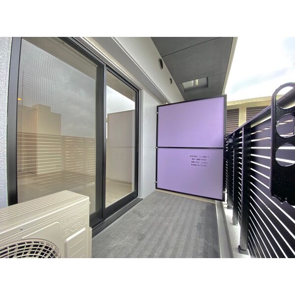 バルコニー　お洗濯にも便利なバルコニー付き