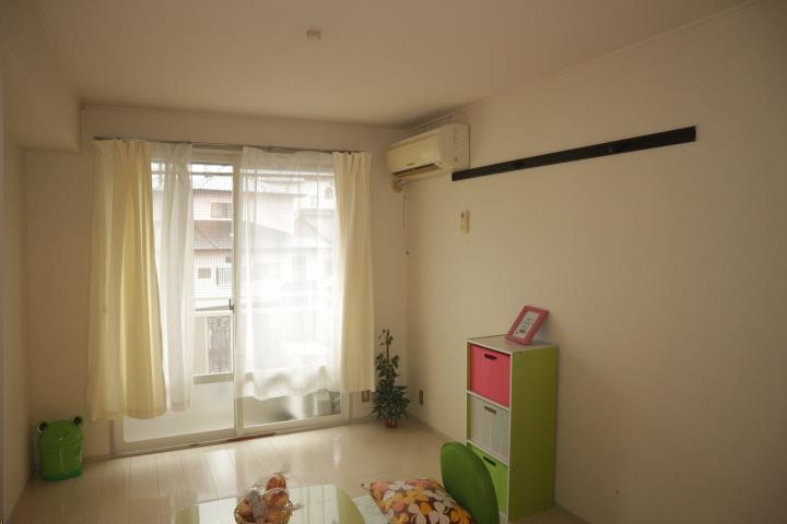 居室・リビング　※家具家電はイメージです。設備ではありません。