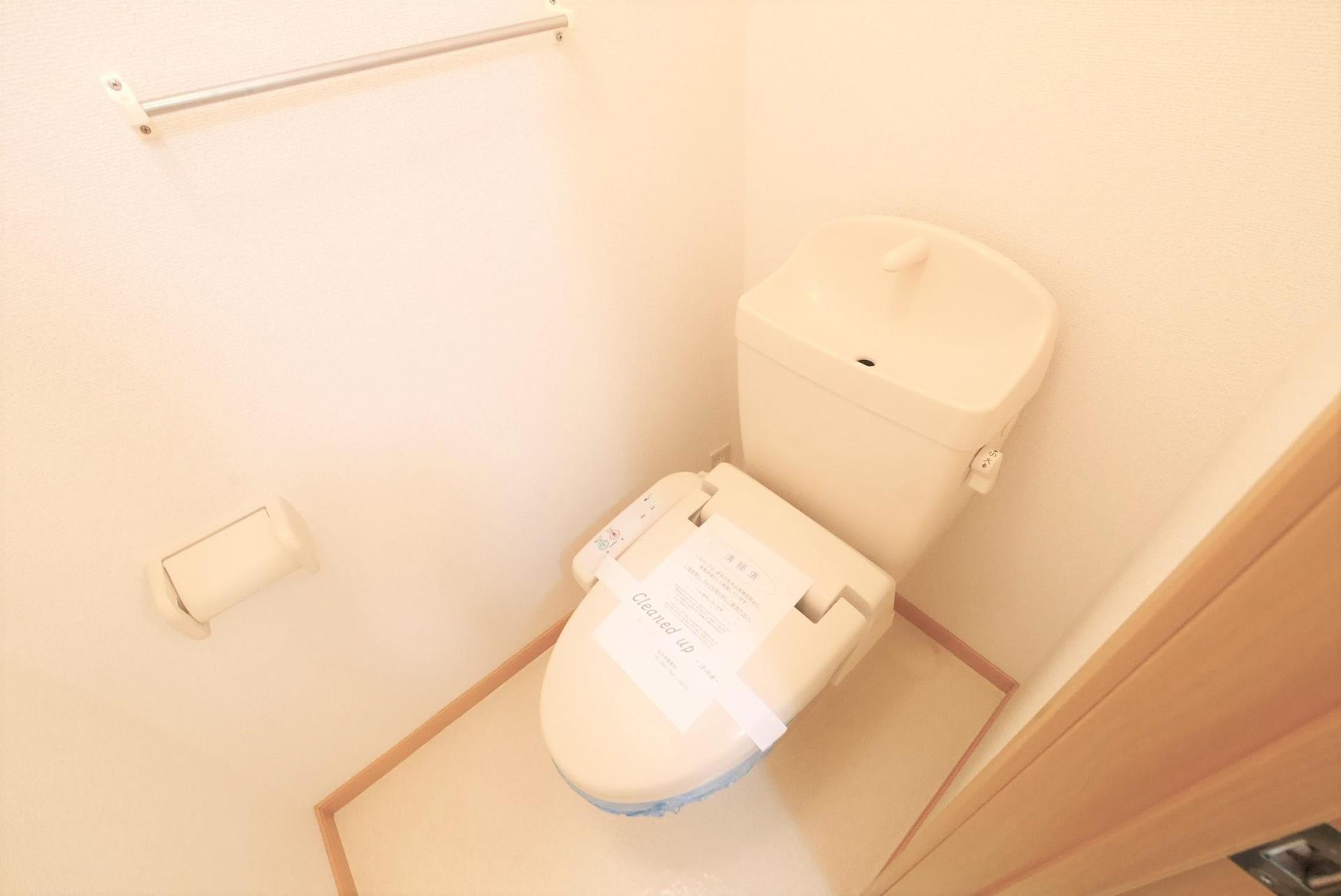 エスポワール吉田IIIのトイレ写真
