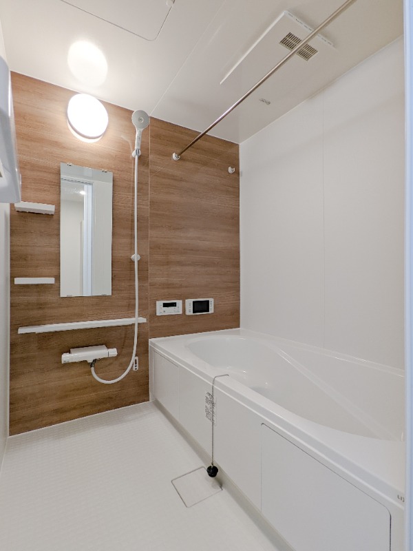 バス・シャワールーム　図面と現状に相違がある場合には現状を優先