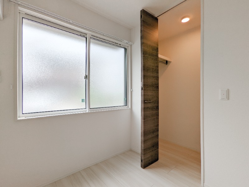 収納　図面と現状に相違がある場合には現状を優先