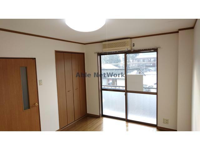 居室・リビング　同タイプ別のお部屋です