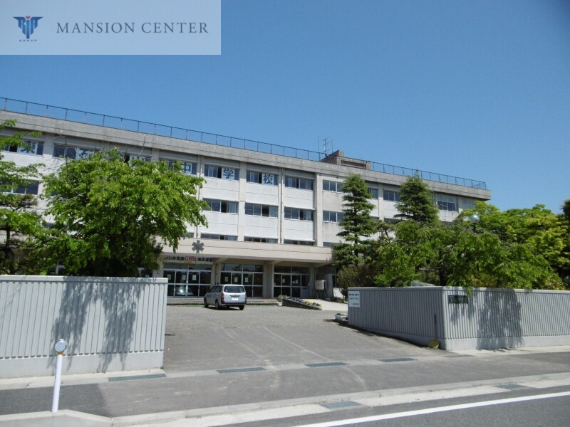 中学校　新潟市立東石山中学校（中学校）まで1888m