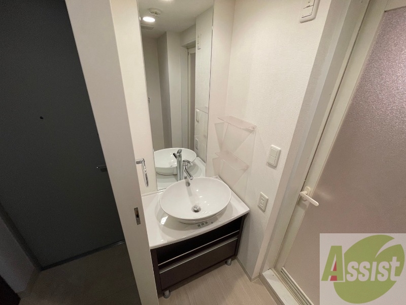 洗面設備　こちらに洗面台があります。朝の洗顔はこちらで。