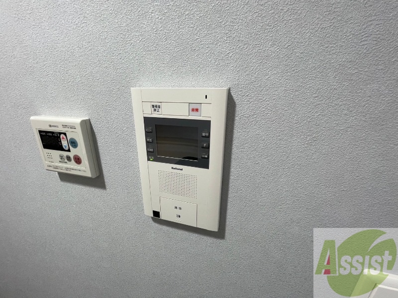 セキュリティ　ＴＶモニター付インターホンです。来客者の顔が見えるので安心！