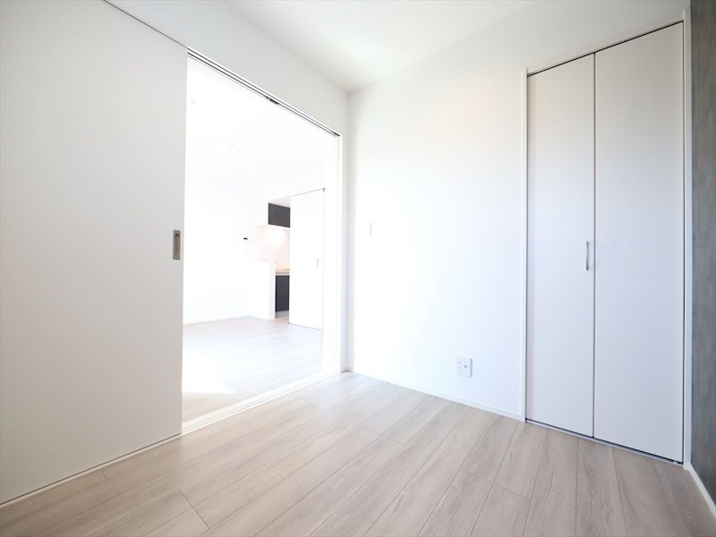 その他部屋・スペース　洋室3.7帖　クローゼット付　同仕様写真