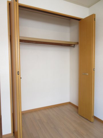 収納　ゆったりした収納で整理整頓も楽しく出来ますね！