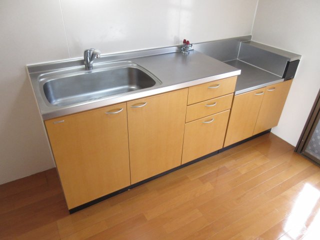 キッチン　キッチンもゆったりしていい感じ！