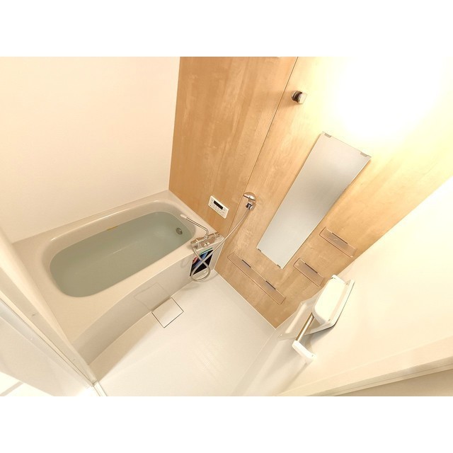 バス・シャワールーム　※類似物件（反転）