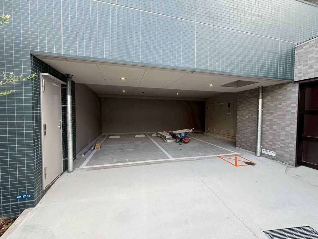 駐車場　駐車場