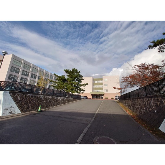 高校・高専　北海道室蘭工業高校（高校・高専）まで661m