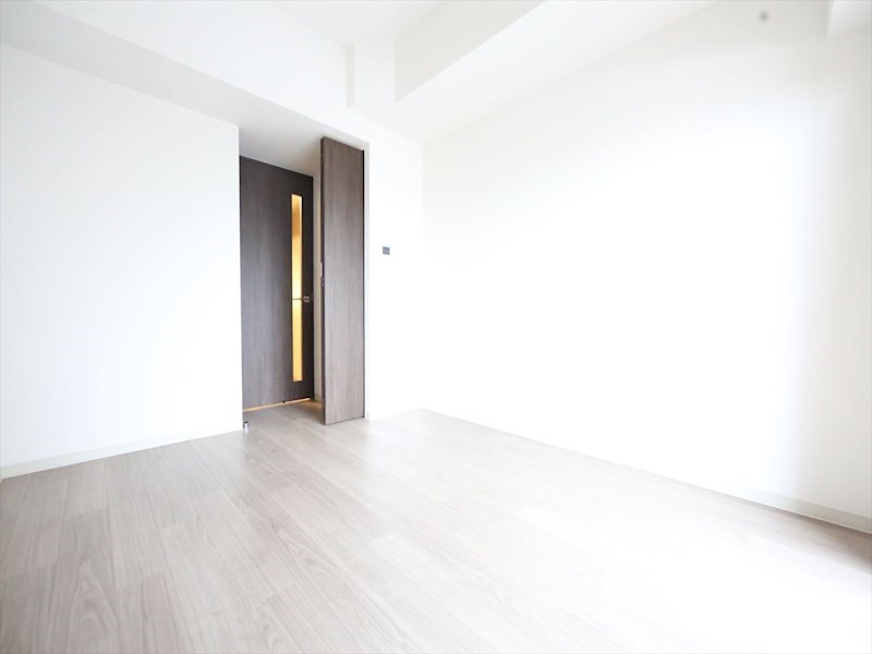 居室・リビング　洋室6.3帖　クローゼット付（収納充実してます）