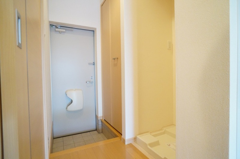 玄関　図面と現状に相違がある場合には現状を優先