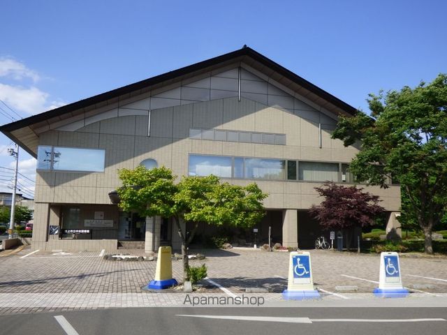 図書館　北上中央図書館（図書館）まで65m