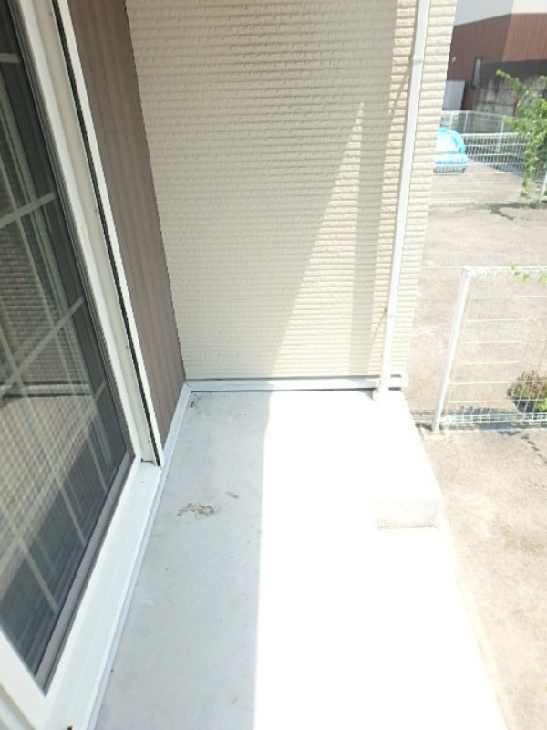 バルコニー　図面と現状に相違がある場合には現状を優先