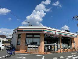 コンビニ　セブンイレブン 大阪中浜3丁目店（コンビニ）まで286m