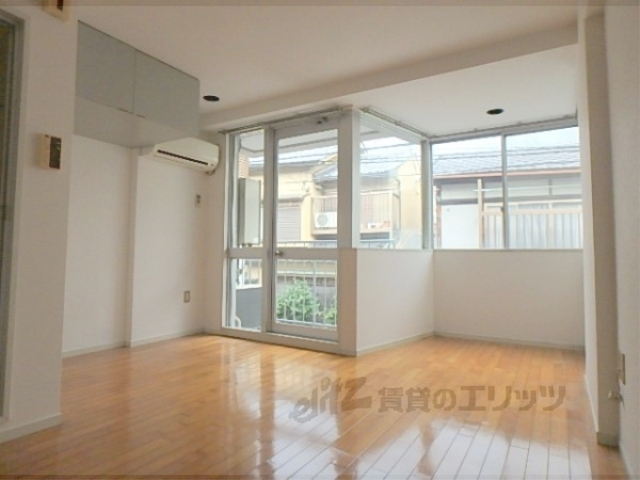 居室・リビング　洋室