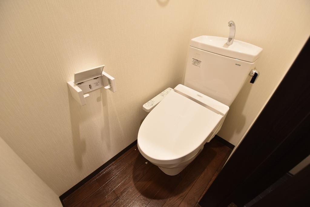 トイレ　シャワー付トイレ