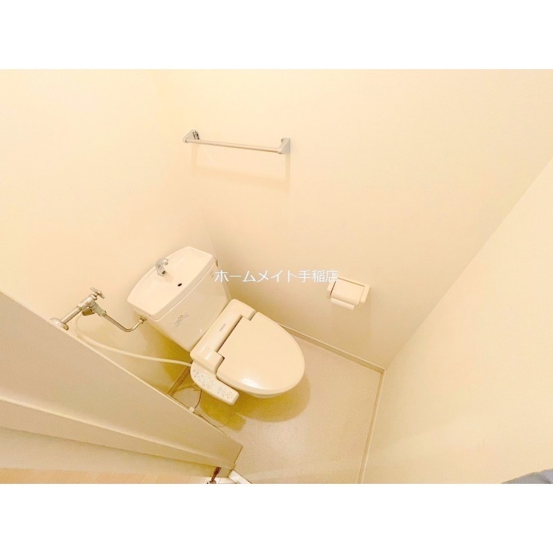 トイレ　ウォシュレット付きで快適な環境です♪