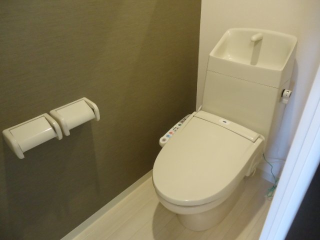 トイレ　シャワー付きトイレ