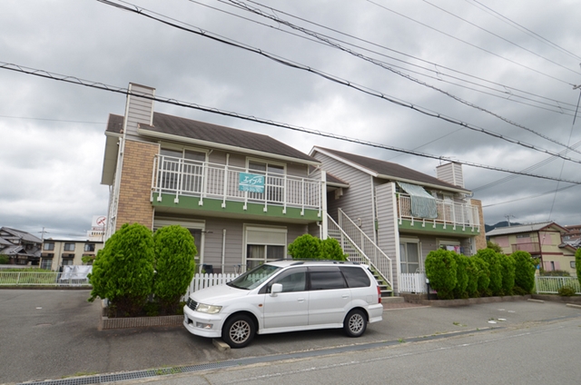 建物外観　シンプルな外観