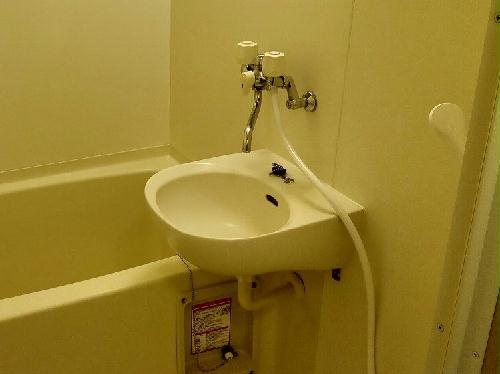 洗面設備　設備・仕様は号室により異なる為、現況を優先致します。