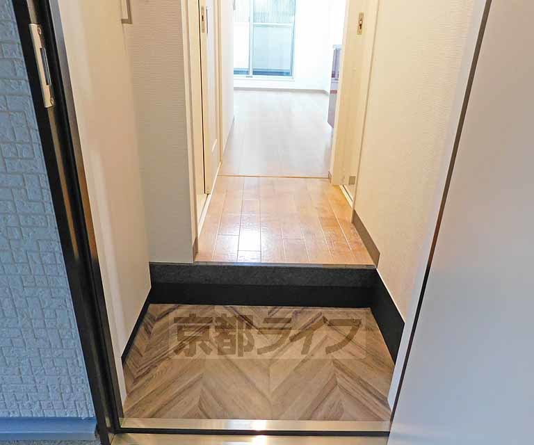 玄関　掃除のし易い厳寒です