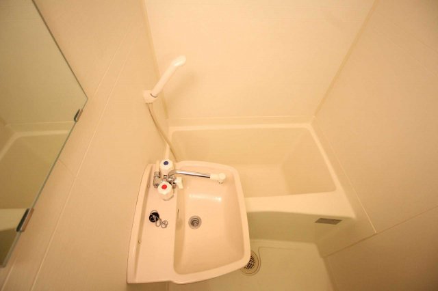 バス・シャワールーム　日々の暮らしに欠かせないお風呂です