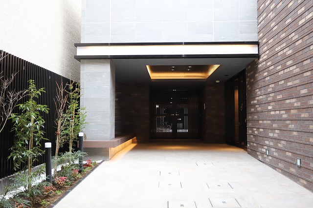 エントランス　エントランス