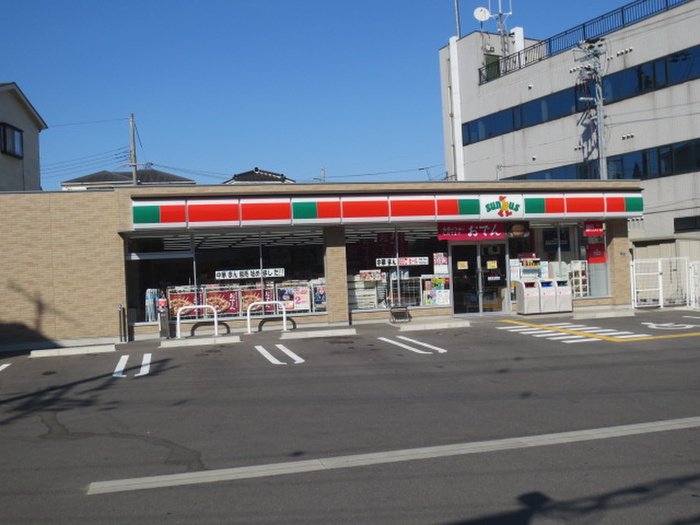 コンビニ　サンクス（コンビニ）まで681m