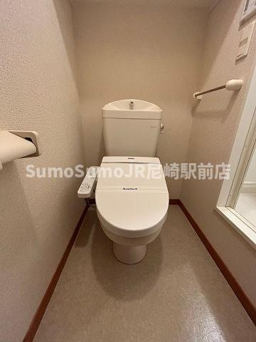 トイレ　トイレもきれいです