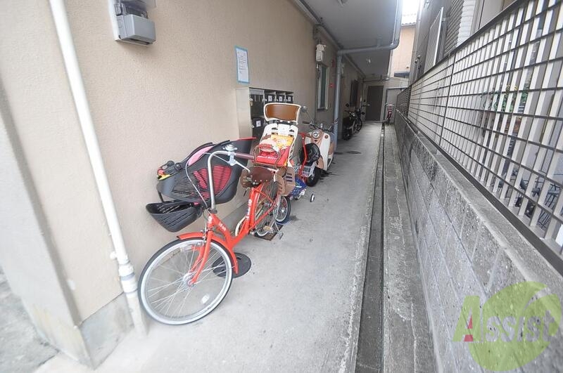 その他　自転車を置くスペースもございますよ