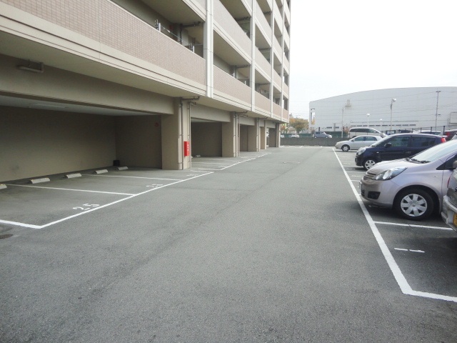 駐車場　車をお持ちの方に嬉しい駐車場付きの物件です