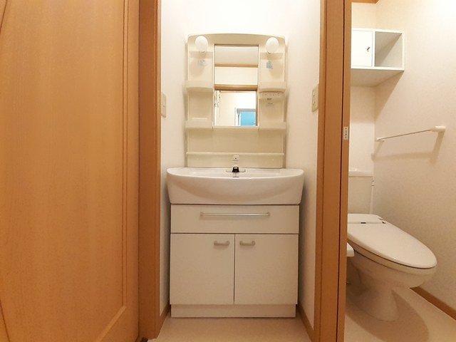 洗面設備　広い洗面スペース