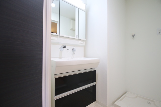 洗面設備　※別室の参考写真の為、現況優先です。