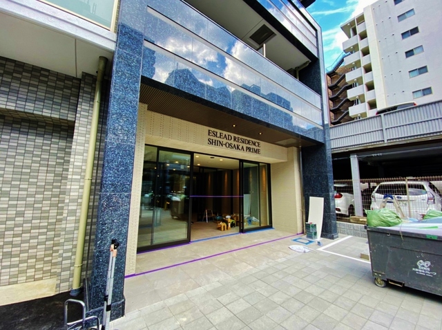 エントランス　まるで一流ブランドのＳＨＯＰのような雰囲気