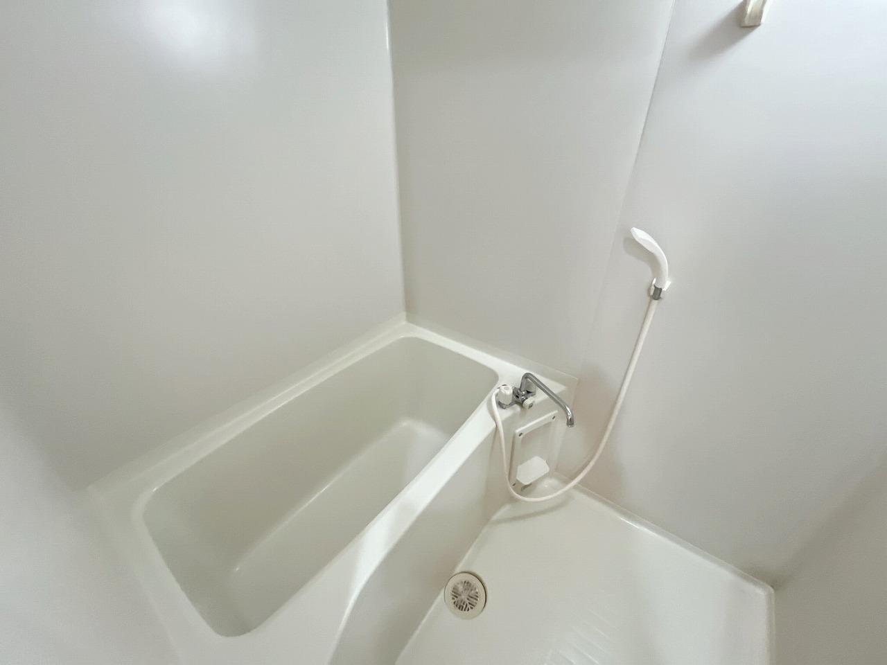 バス・シャワールーム　バスルーム