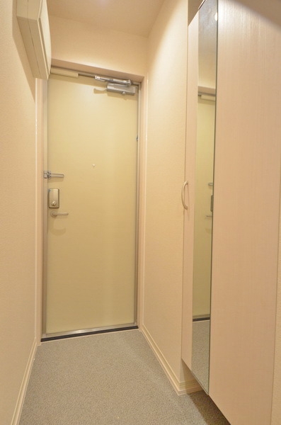 玄関　※別号室のイメージ写真です。