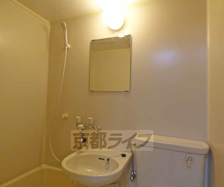 洗面設備　洗面台です。