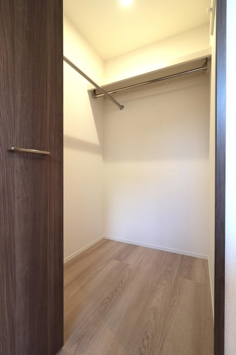 収納　ウォークインクローゼット